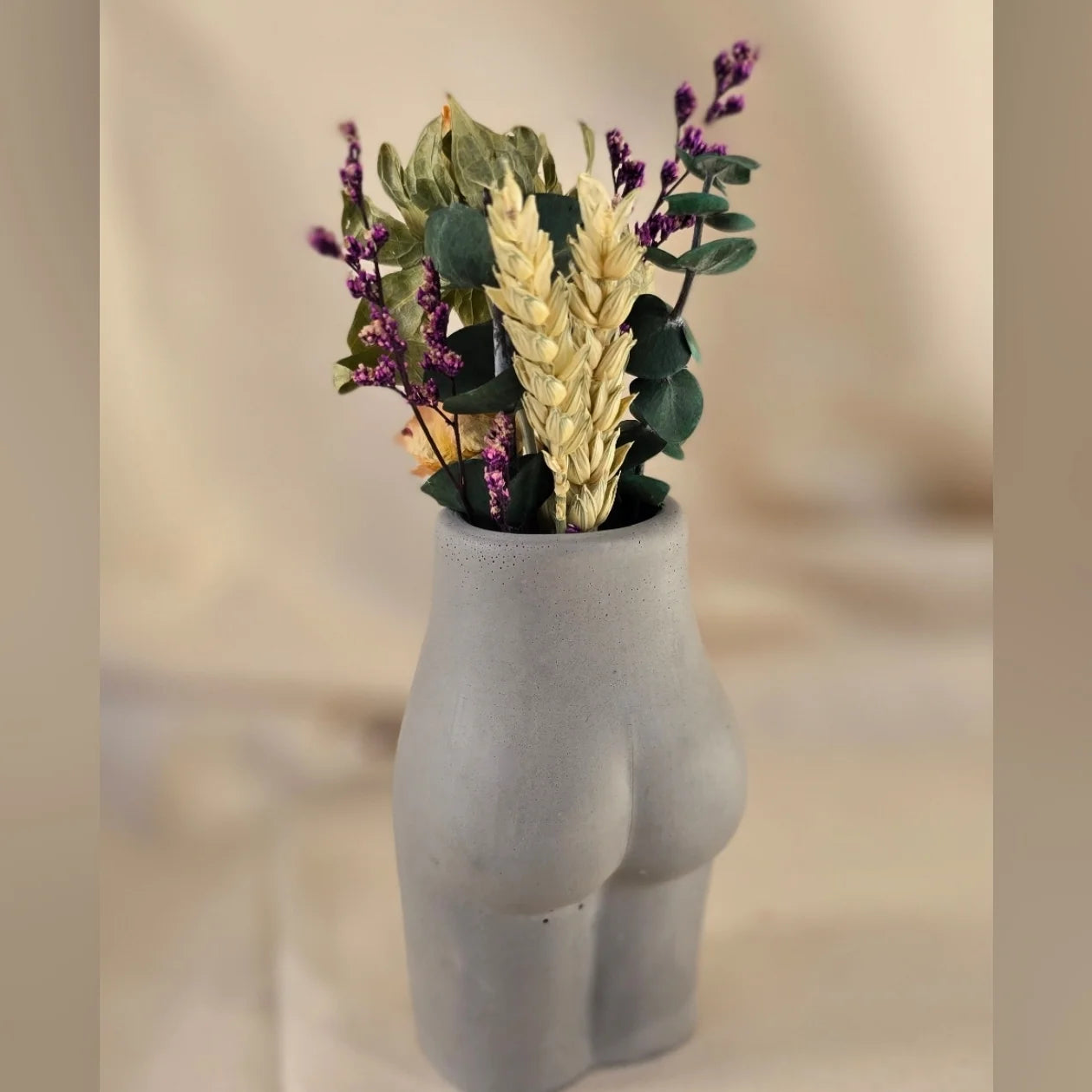Ariana Booty Vase
